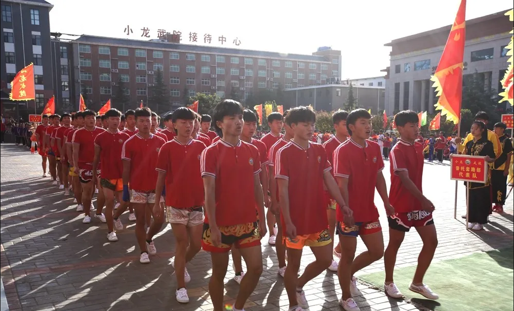 少兒學(xué)習(xí)武術(shù)對身體素質(zhì)有哪些幫助？