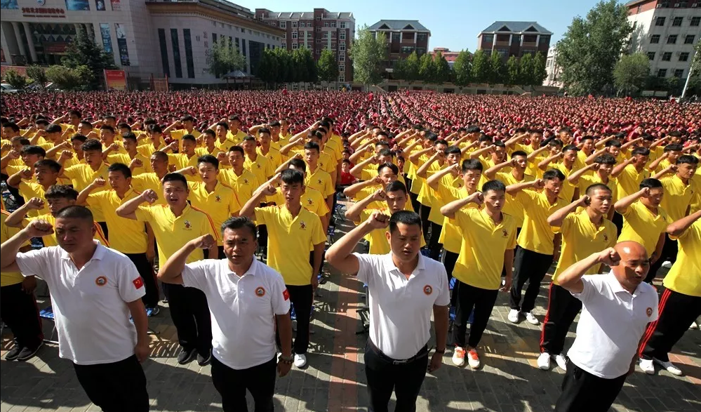 嵩山文武少林學(xué)校學(xué)費(fèi)一年多少