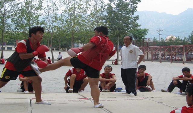去小龍武術(shù)學校上學都需要帶什么東西?