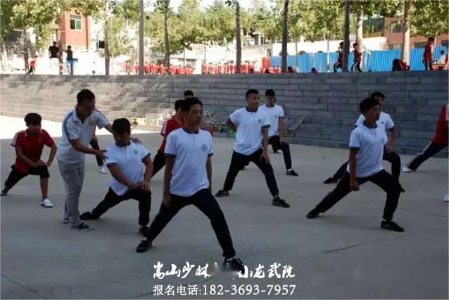 我的孩子今年12歲在武校學(xué)好了，你們的武院我放心！