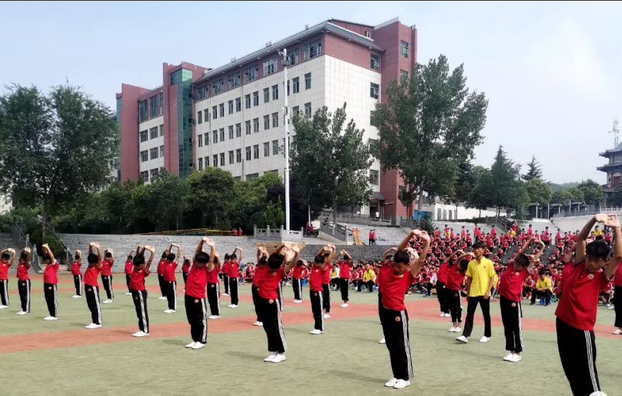 武校新生入學(xué)有哪些條件？河南少林寺武校招生簡章