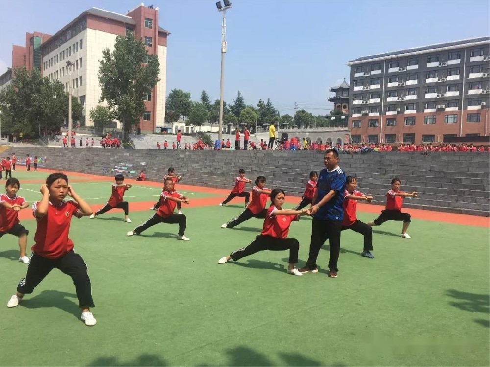 嵩山少林文武學校