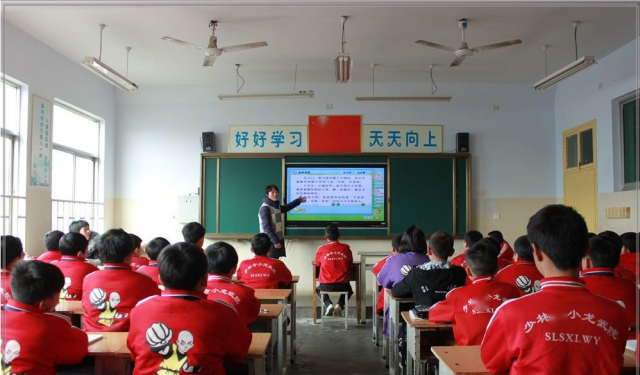河南少林寺學(xué)校招生收費(fèi)多少錢