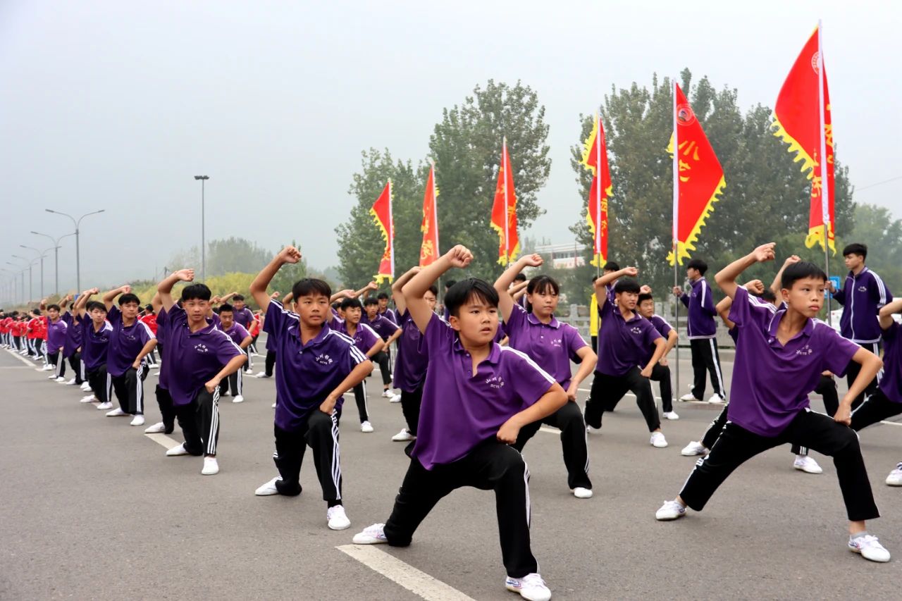 嵩山少林寺招生條件一年學(xué)費多少錢