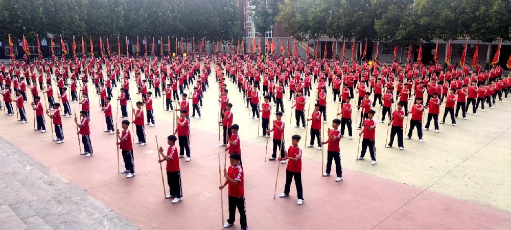 2025年河南少林學(xué)校一年學(xué)費多少錢？小龍武校收費標(biāo)準(zhǔn)詳解