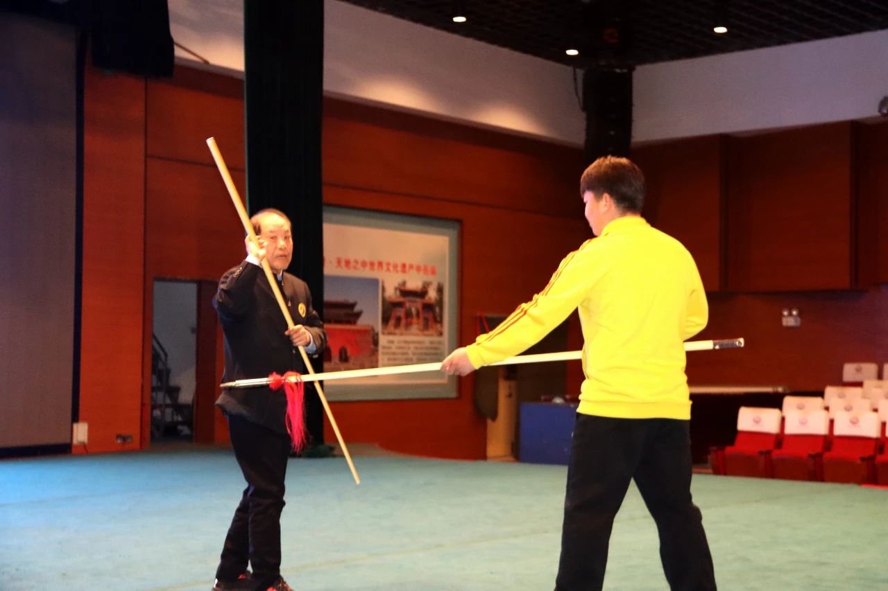 少林小龍武校