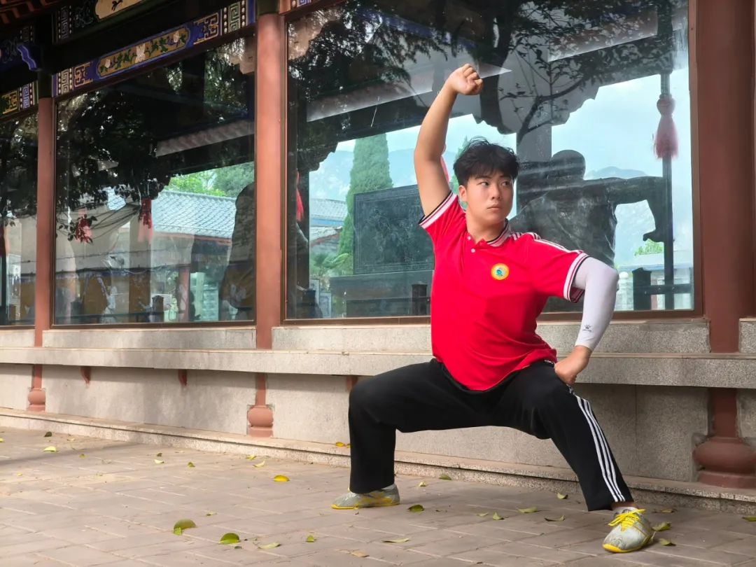 河南少林小龍武校全托套路學員王子浩然一招一式皆成長