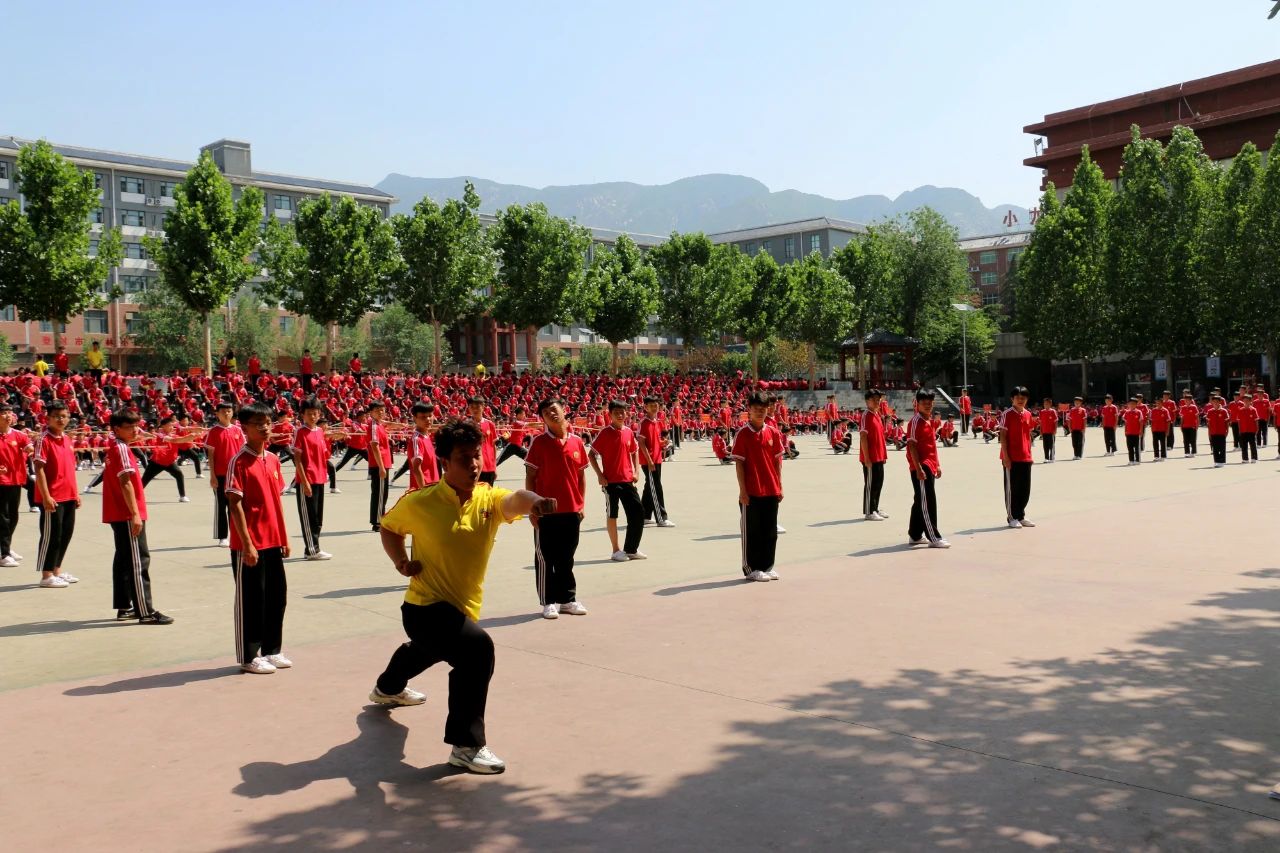 少林小龍武校