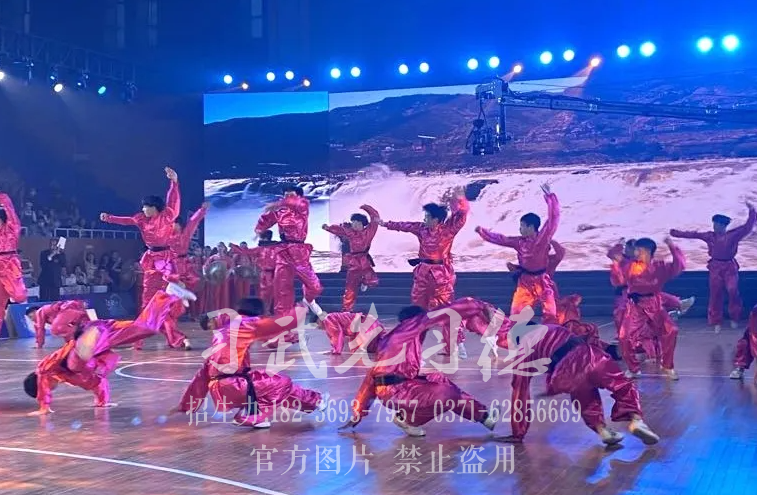 河南少林小龍武校出彩第十四屆“舞動中原”國標(biāo)舞全國公開賽開幕式